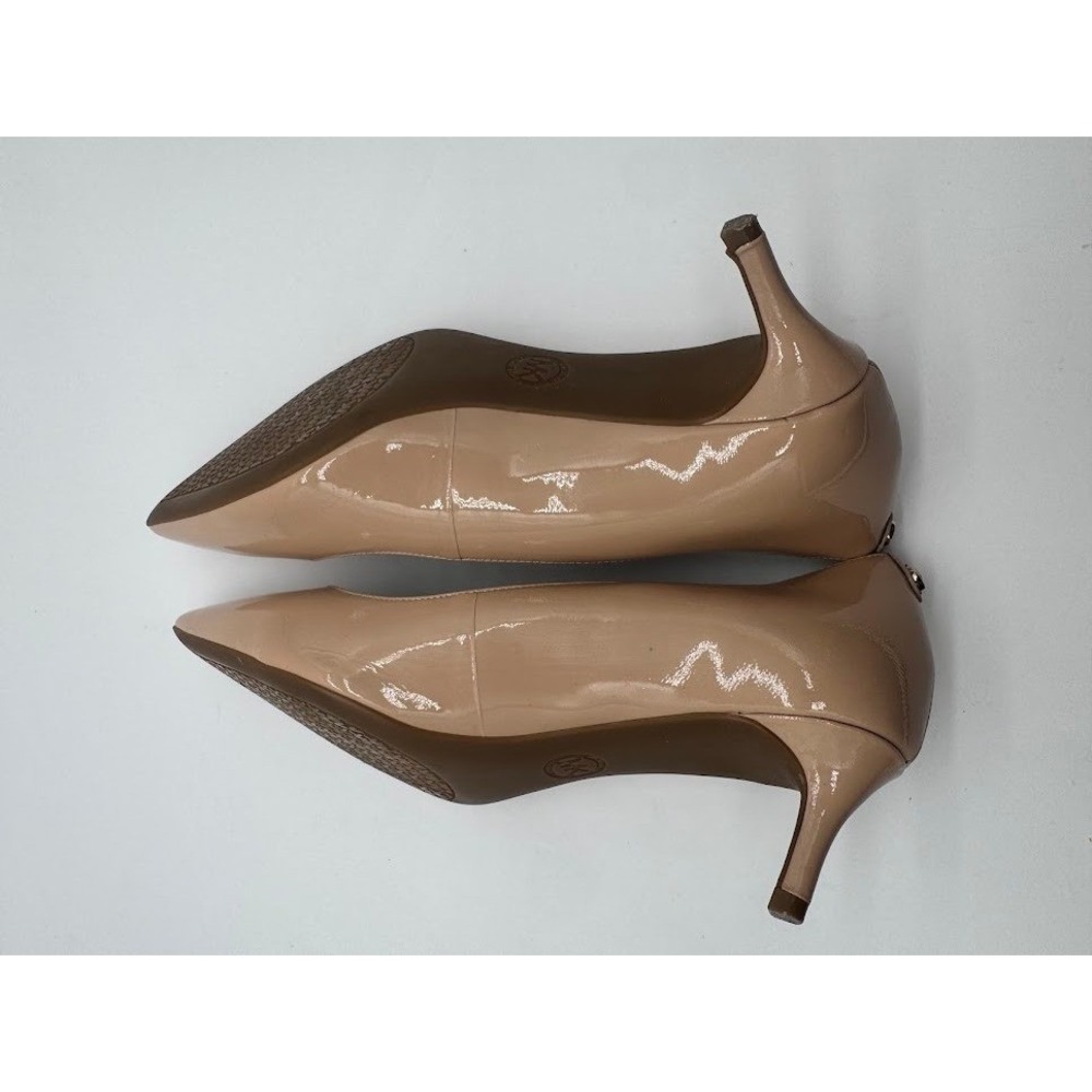 Michael Kors Nude Patent Leather Pointed Toe Kitten Heel Pumps Gold Logo Charm